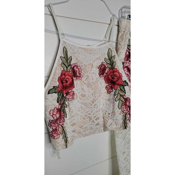 Crystal Doll 2 Piece Lace and Embroidered Skirt Set - BEAUTIFUL! Size 3 NWOT - Picture 2 of 4